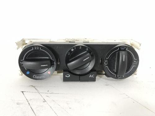 AC Styreenhet / Manøvreringsenhet VW POLO IV (9N_, 9A_) 1.4 16V (75 hp) 29990086