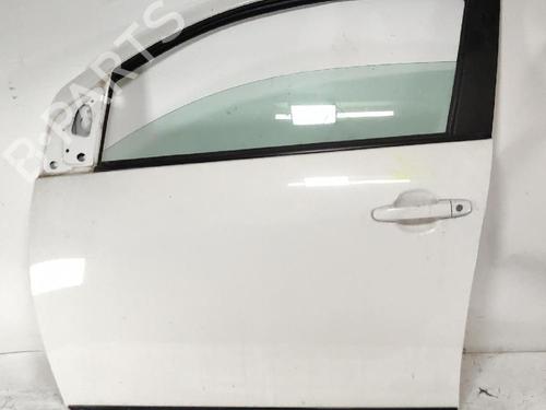 left-front-door-toyota-aygo-_b4_-2014-37168935 main image