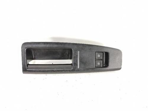 Interrupteur de vitre avant gauche VW POLO IV (9N_, 9A_) 1.4 16V (75 hp) 27416278