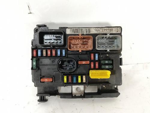 Used Fuse box CITROËN C3 Picasso (SH_) 1.4 VTi 95 (SH8FSC, SH8FP0, SH8FP6) (95 hp) 30655346