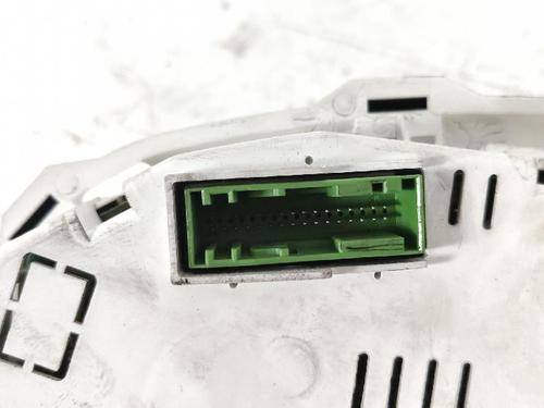 Instrument cluster LAND ROVER DISCOVERY III (L319) 2.7 TD 4x4 | BP27428930C47 