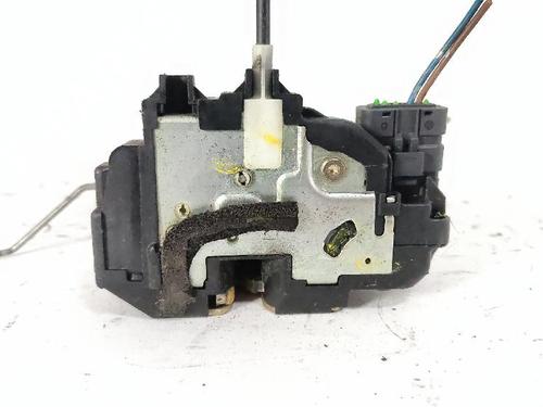Used Front left lock NISSAN MICRA III (K12) 1.2 16V (80 hp) 27412433