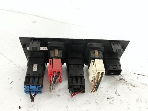 Left front window switch MG MGF (RD) 1.8 i 16V | BP32280803I27