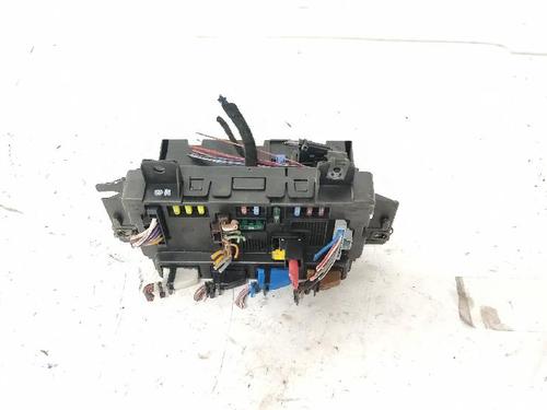 Used Fuse box Fuse box 37088319 37088319
