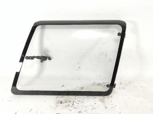 Used Front right door window Front right door window DAIHATSU FEROZA Hard Top (F300) 1.6 16V 4x4 (86 hp) 36154861 36154861