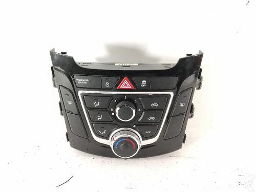 Used Climate control Climate control HYUNDAI i30 Estate (GD) 1.4 (99 hp) 30525504 30525504