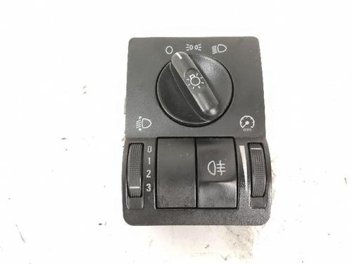 Used Headlight switch Headlight switch OPEL CORSA C (X01) 1.2 (F08, F68) (75 hp) 27425705 27425705
