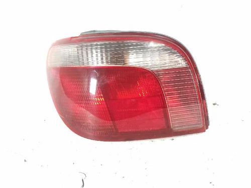 Venstre baglygte TOYOTA YARIS (_P1_) 1.0 (SCP10_, SCP10R) (68 hp) 27423309