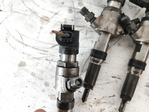 Injector PEUGEOT 1007 (KM_) 1.4 HDi | BP38036160M100 - Image 2