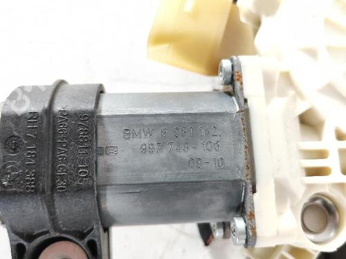 Front right window mechanism BMW 5 Touring (E61) 530 d xDrive | BP27415285C23 - Image 4