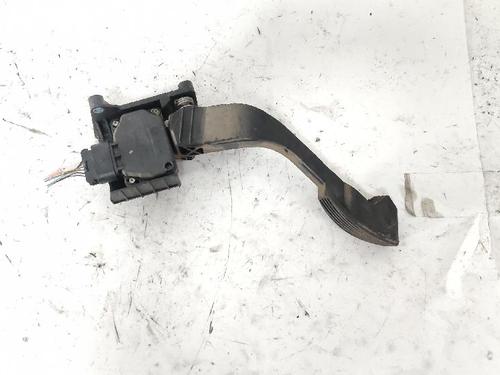 Used Pedal Pedal 37088318 37088318