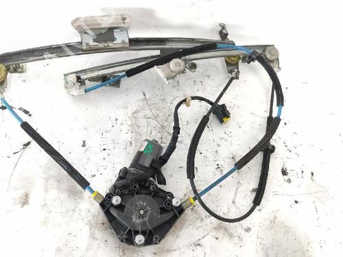 Used Left front window motor Left front window motor ALFA ROMEO 147 (937_) 1.9 JTD (937.AXD1A, 937.BXD1A, 937.AXV1A, 937.BXB1A,... (115 hp) 33904240 33904240