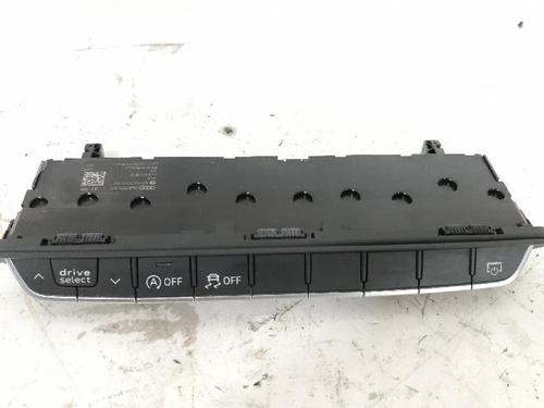 switch-audi-a4-allroad-b9-8wh-8wj-2016-27426450 main image