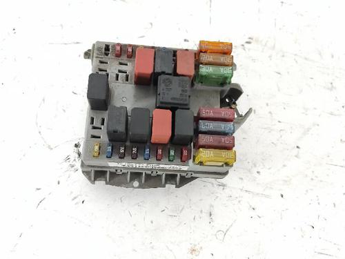 Used Fuse box Fuse box FIAT PUNTO (188_) 1.2 16V 80 (188.233, .235, .253, .255, .333, .353, .639,... (80 hp) 36001439 36001439