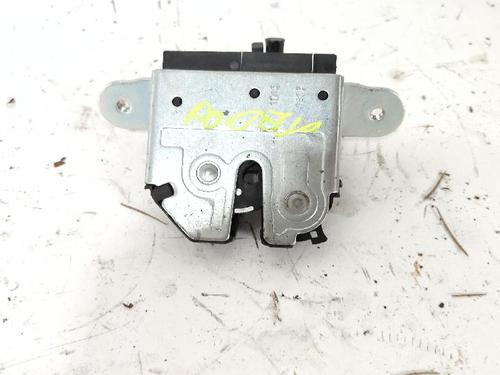 Used Tailgate lock OPEL MERIVA B MPV (S10) 1.4 LPG (75) (120 hp) 27496077
