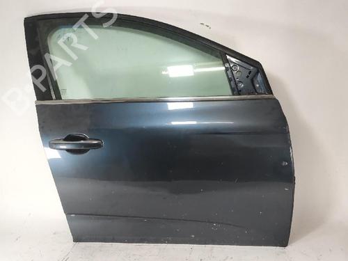 right-front-door-renault-megane-iv-hatchback-b9amn_-2015-40038990 main image