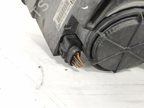 Lampa przednia prawa VW POLO IV (9N_, 9A_) 1.4 16V | BP29990081C29 