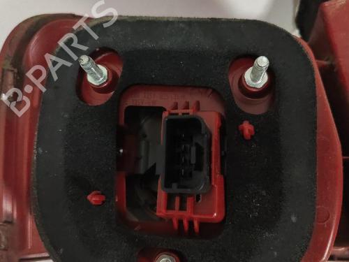Right taillight VW PASSAT B6 (3C2) 2.0 TDI | BP27424084C35 - Image 3