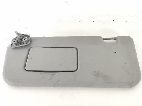 Used Left sun visor MITSUBISHI COLT VI (Z3_A, Z2_A) 1.3 (Z21A) (95 hp) 31579281