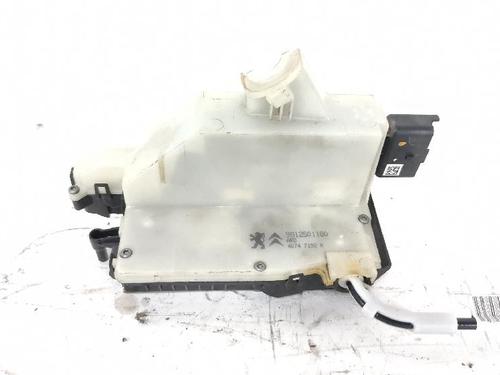 Rear right lock PEUGEOT 2008 I (CU_) 1.2 THP 110 / PureTech 110 | BP27433059C99