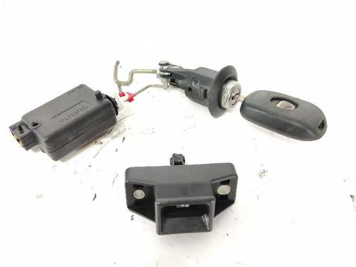 Tailgate lock DACIA SANDERO II 1.0 SCe 75 (B8JC, B8JD, B8NC) | BP27433426C101 