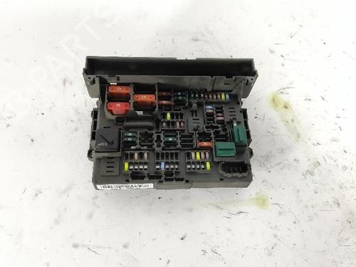 Used Fuse box Fuse box BMW X1 (E84) sDrive 18 d (143 hp) 39900002 39900002