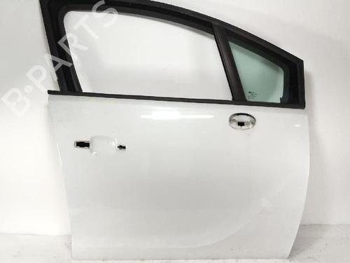 Used Right front door OPEL MERIVA B MPV (S10) 1.3 CDTI (75) (95 hp) 27587986