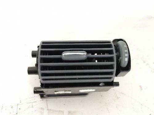 Used Air vent MERCEDES-BENZ C-CLASS (W203) C 220 CDI (203.006, 203.008) (143 hp) 27431412