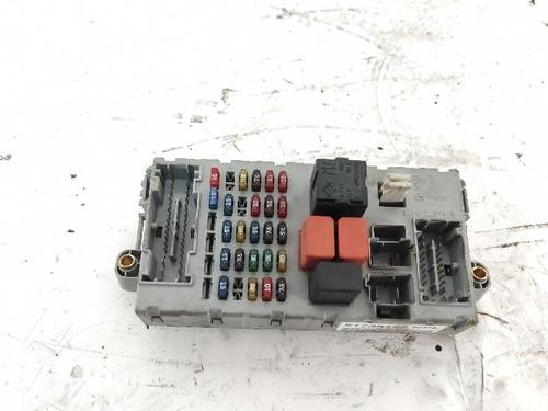 Used Fuse box Fuse box 27428726 27428726