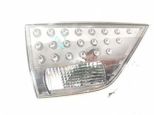 left-taillight-mitsubishi-outlander-ii-cw_w-2005-2006-2007-2008-2009-2010-2011-2012-27420521 main image