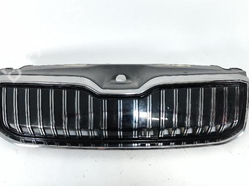 Grelha Grelha SKODA SUPERB III Estate (3V5) 1.4 TSI iV (218 hp) 35800461 35800461