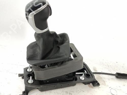 Used Gear lever VW POLO VI (AW1, BZ1, AE1) 1.0 MPi (80 hp) 30295195