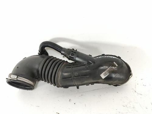 Intercooler-rør  BMW 1 (E87) 118 d (143 hp) 30411145