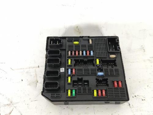 fuse-box-renault-scenic-iii-jz01_-2008-2009-2010-2011-2012-2013-2014-2015-2016-31798131 main image