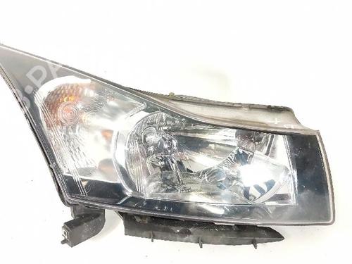 Used Right headlight CHEVROLET CRUZE (J300) 2.0 CDI (150 hp) 27925488