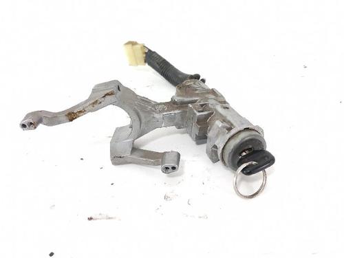 Clé de contact DAIHATSU FEROZA Hard Top (F300) 1.6 16V 4x4 (86 hp) 32103304