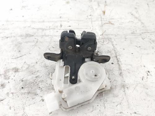 Tailgate lock TOYOTA YARIS (_P13_) 1.0 (KSP130_, KSP130) | BP27424818C101 