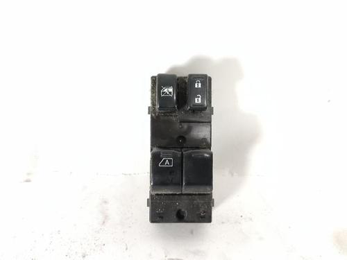 Used Left front window switch NISSAN MICRA IV (K13K, K13KK) 1.2 (80 hp) 29449597