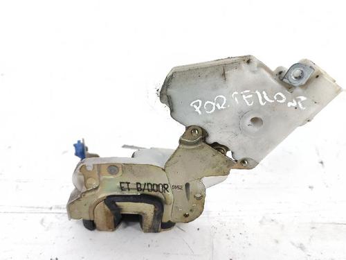 Used Tailgate lock NISSAN TERRANO II (R20) 2.7 TDi 4WD (125 hp) 27422033