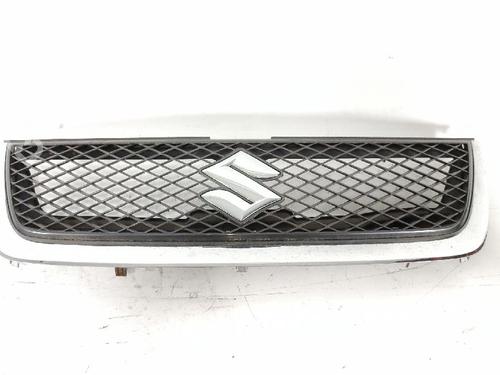 Used Grille SUZUKI GRAND VITARA II (JT, TE, TD) 1.9 DDiS All-wheel Drive (JT419, TD44, JB419WD, JB419XD,... (129 hp) 27415783