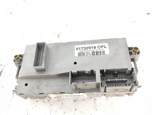 Fuse box LANCIA MUSA (350_) 1.4 (350.AXA11, 350.AXA1A) | BP27428744E1