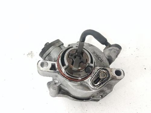 Used Vacuum pump VOLVO V50 (545) D2 (114 hp) 30146813