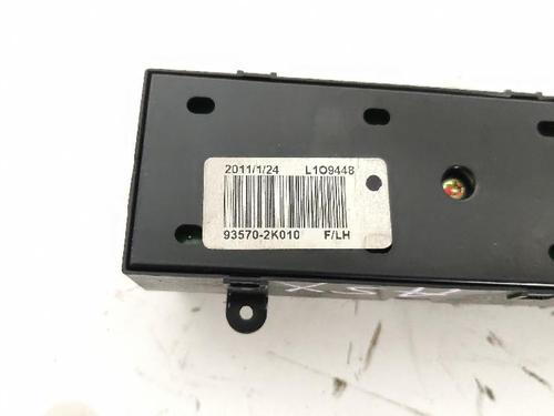 Left front window switch KIA SOUL I (AM) 1.6 CRDi 115 | BP34577969I27 - Image 4