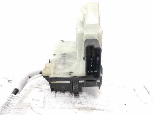 Rear right lock PEUGEOT 2008 I (CU_) 1.2 THP 110 / PureTech 110 | BP27433059C99