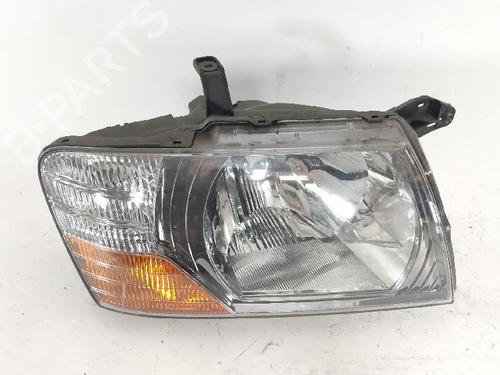 Used Right headlight Right headlight MITSUBISHI PAJERO CLASSIC (V2_W, V6_W, V7_W) 2.5 TD (V24W) (115 hp) 33747577 33747577