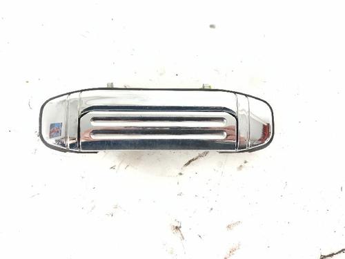 Used Front left exterior door handle MITSUBISHI PAJERO II (V3_W, V2_W, V4_W, V5_W) 2.8 TD (V46W, V26W) (125 hp) 27430210
