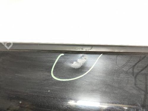Used Left front door Left front door 27432063 27432063