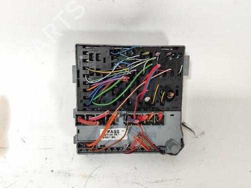 Used Fuse box Fuse box LANCIA DELTA III (844_) 1.6 D Multijet (844.AXC11, 844.AXC1A) (120 hp) 34053883 34053883
