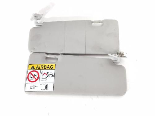 left-sun-visor-dacia-spring-2020-40062215 main image