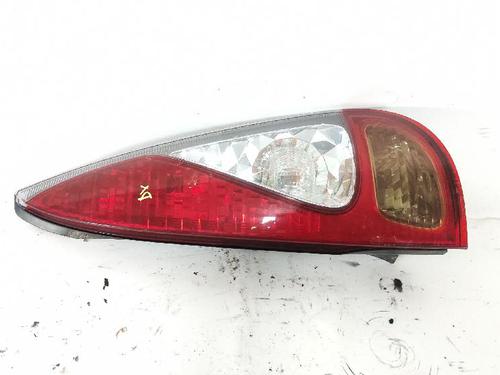 Højre baglygte TOYOTA YARIS VERSO (_P2_) 1.4 D-4D (NLP20_, NLP22_) (75 hp) 32008141